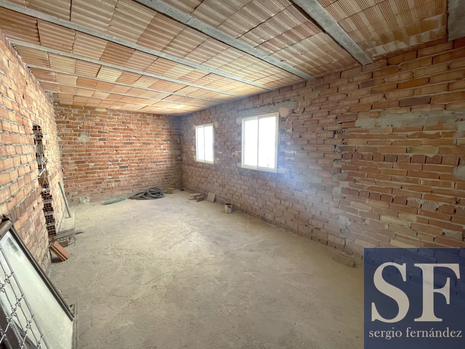 4 soveværelse Byhus til salg i Corumbela - € 115.000 (Ref: 10186011)