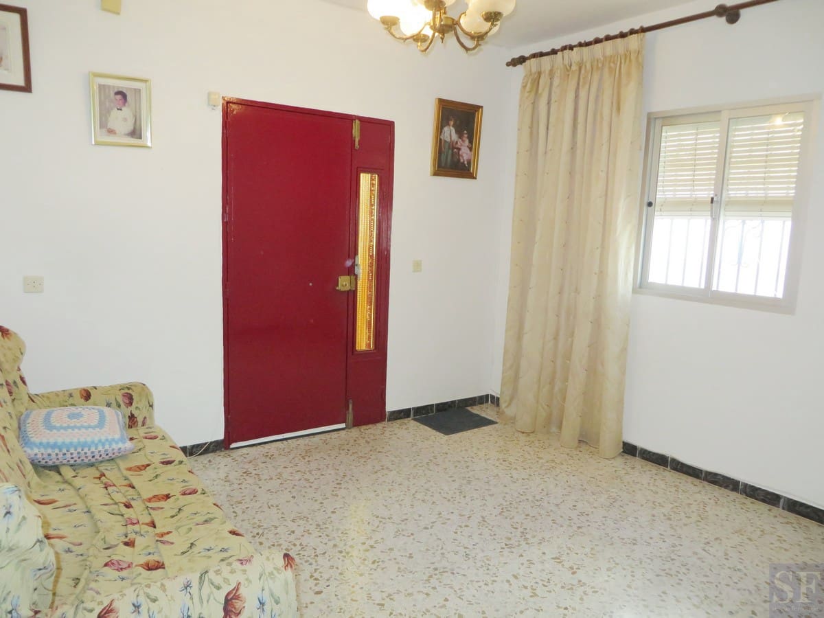 9 bedroom Townhouse for sale in Canillas de Albaida - € 159,000 (Ref: 3306636)