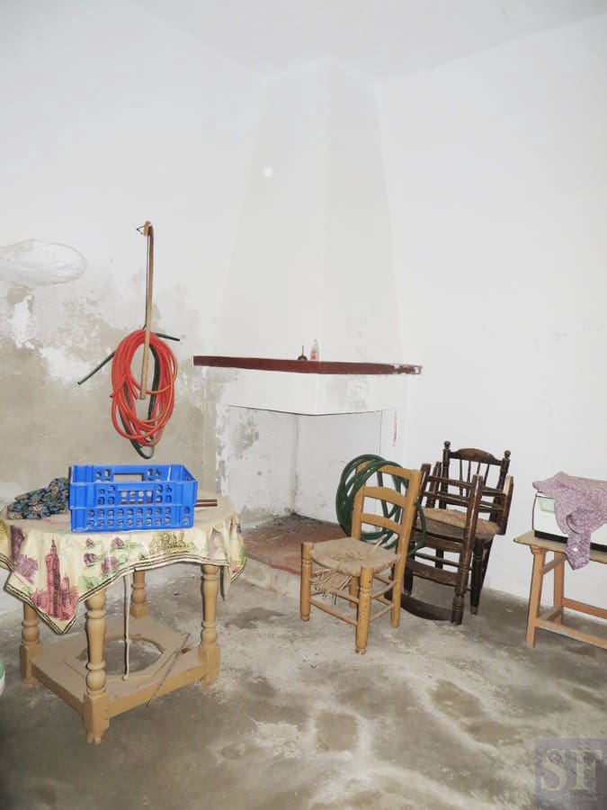 9 bedroom Townhouse for sale in Canillas de Albaida - € 159,000 (Ref: 3306636)