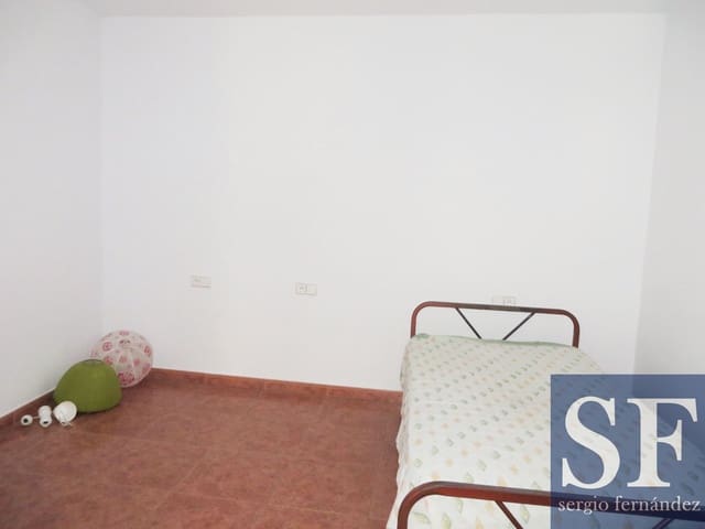 9 soverom Hus til salgs i Canillas de Albaida - € 159 000 (Ref: 3306636)