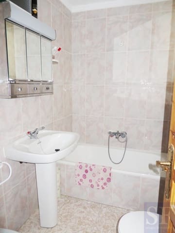 4 bedroom Townhouse for sale in Cómpeta - € 129,000 (Ref: 3306663)