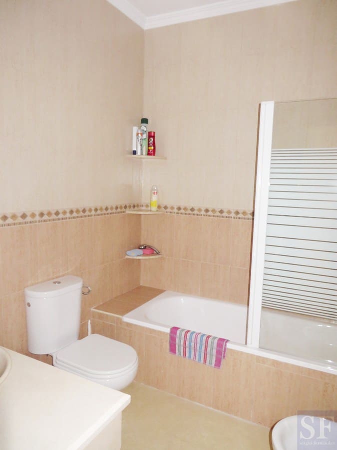 Casa de 3 habitaciones en Cómpeta en venta - 186.000 € (Ref: 3306667)