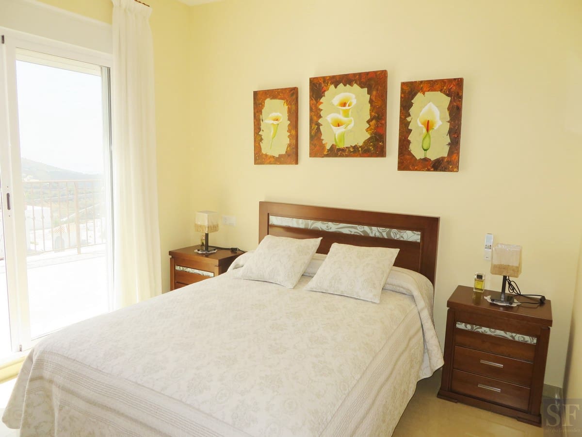 Casa de 3 habitaciones en Cómpeta en venta - 186.000 € (Ref: 3306667)