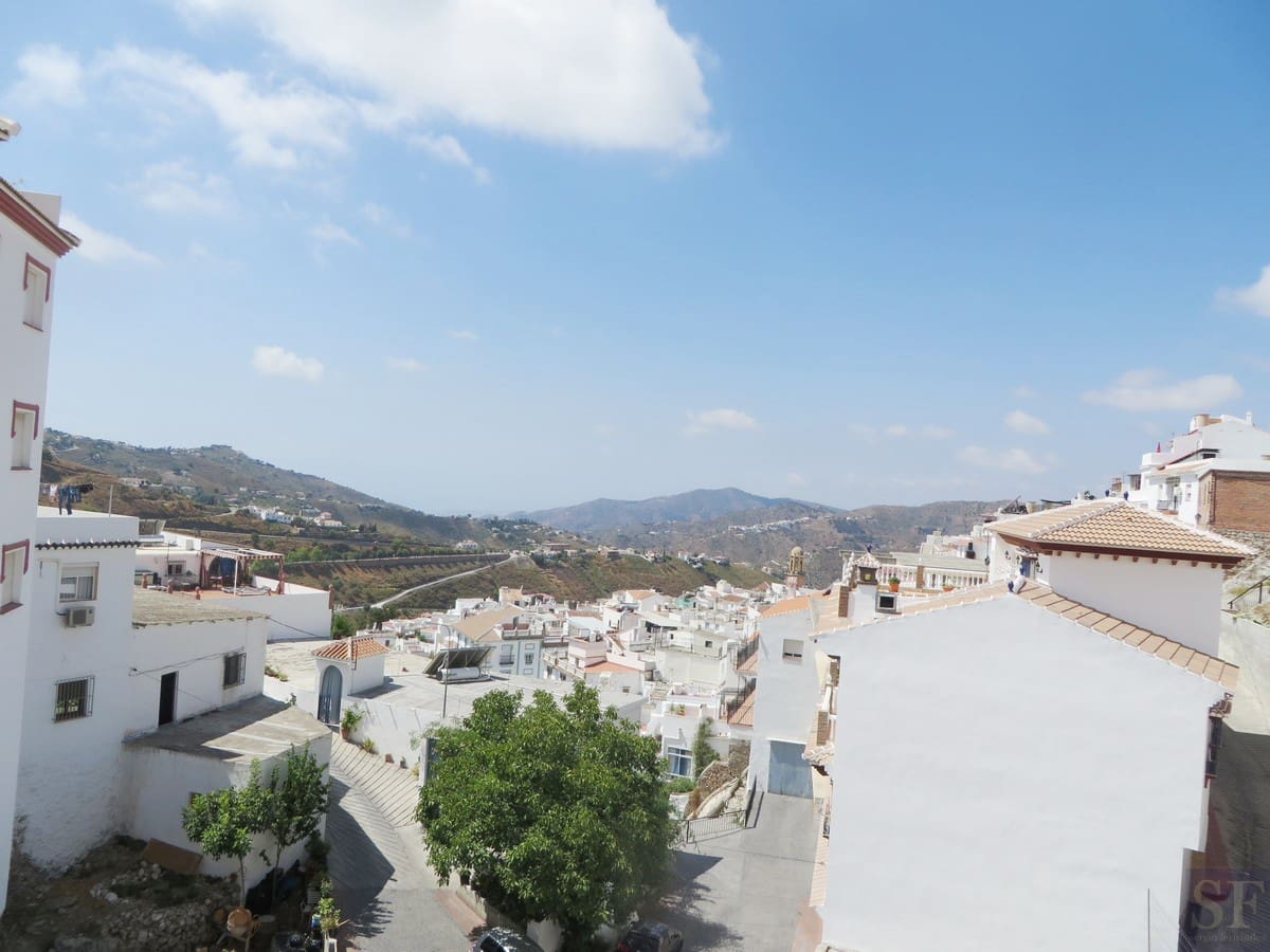 Casa de 3 habitaciones en Cómpeta en venta - 186.000 € (Ref: 3306667)
