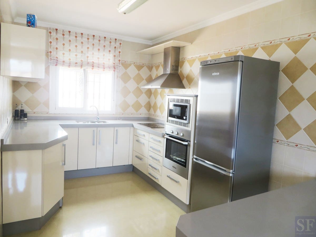 Casa de 3 habitaciones en Cómpeta en venta - 186.000 € (Ref: 3306667)