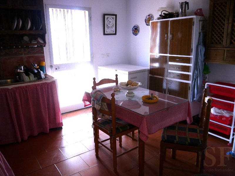 4 bedroom Townhouse for sale in Canillas de Aceituno with garage - € 390,000 (Ref: 3306686)