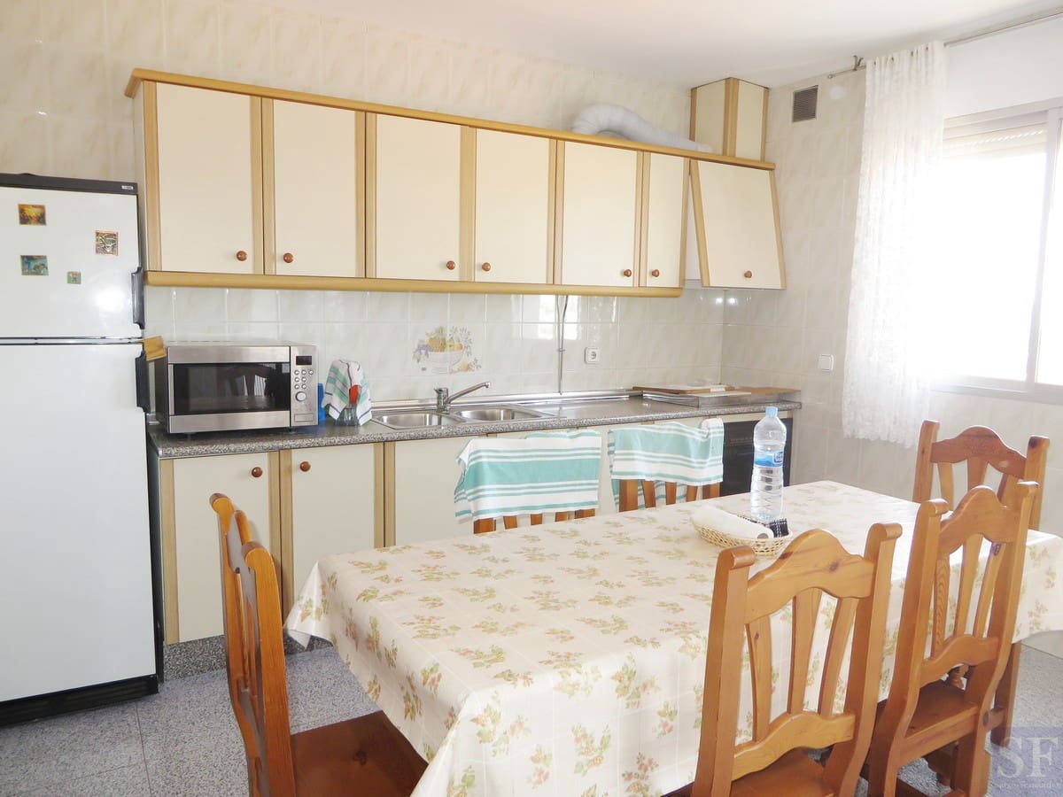 Casa de 5 habitaciones en Cómpeta en venta con garaje - 230.000 € (Ref: 3306736)