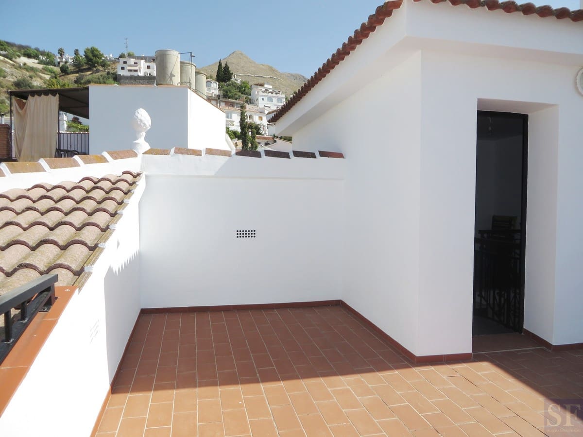 Casa de 5 habitaciones en Cómpeta en venta con garaje - 230.000 € (Ref: 3306736)