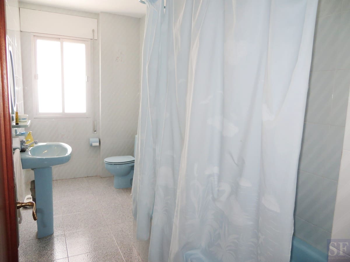 Casa de 5 habitaciones en Cómpeta en venta con garaje - 230.000 € (Ref: 3306736)