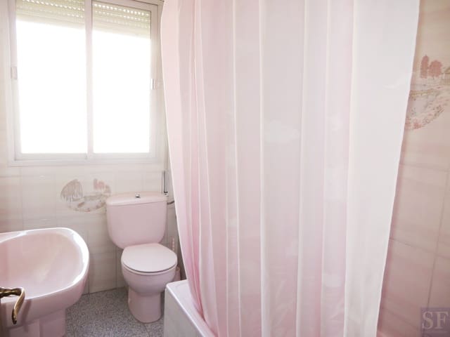 5 bedroom Townhouse for sale in Cómpeta with garage - € 230,000 (Ref: 3306736)