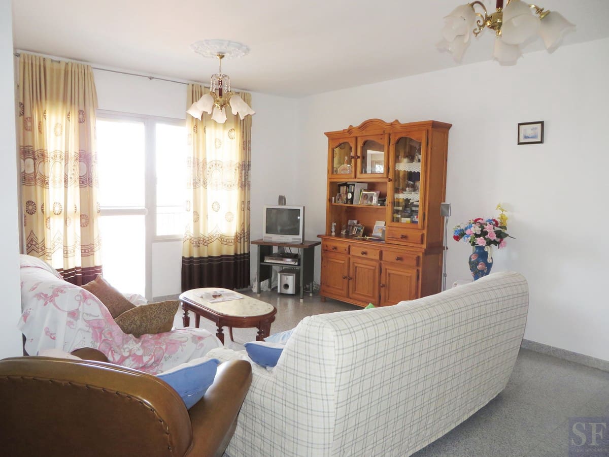 Casa de 5 habitaciones en Cómpeta en venta con garaje - 230.000 € (Ref: 3306736)