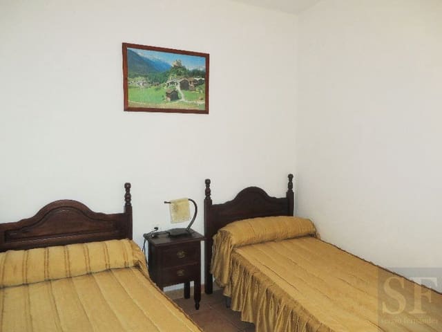 2 bedroom Townhouse for sale in Corumbela, Sayalonga with garage - € 187,000 (Ref: 3306757)