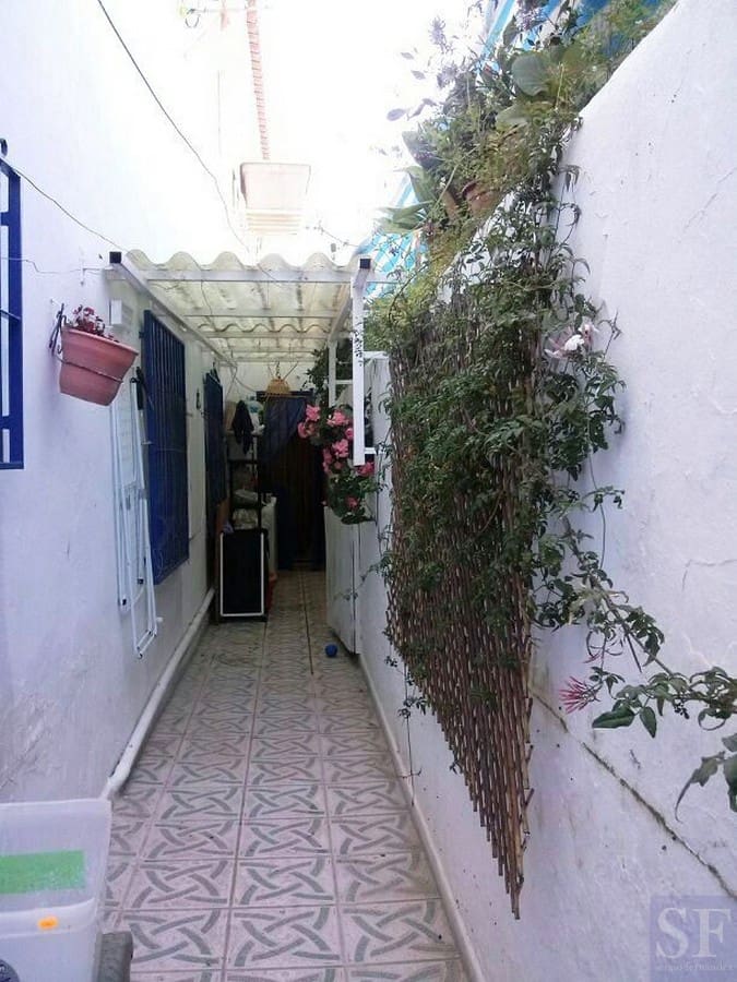 Casa de 3 habitaciones en Cómpeta en venta - 137.000 € (Ref: 3306777)