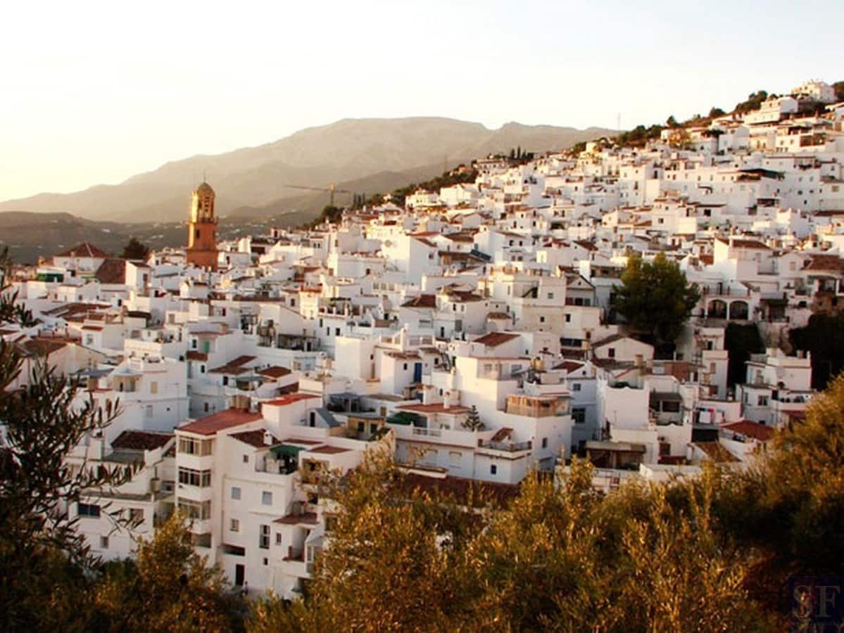 Casa de 3 habitaciones en Cómpeta en venta - 137.000 € (Ref: 3306777)