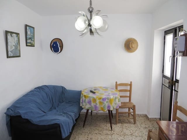 2 bedroom Townhouse for sale in Cómpeta - € 82,000 (Ref: 3306950)