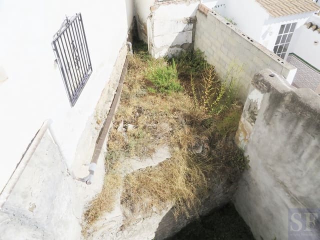 2 bedroom Townhouse for sale in Cómpeta - € 82,000 (Ref: 3306950)