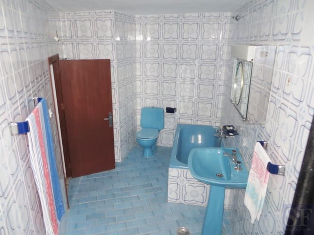 2 bedroom Townhouse for sale in Cómpeta - € 82,000 (Ref: 3306950)