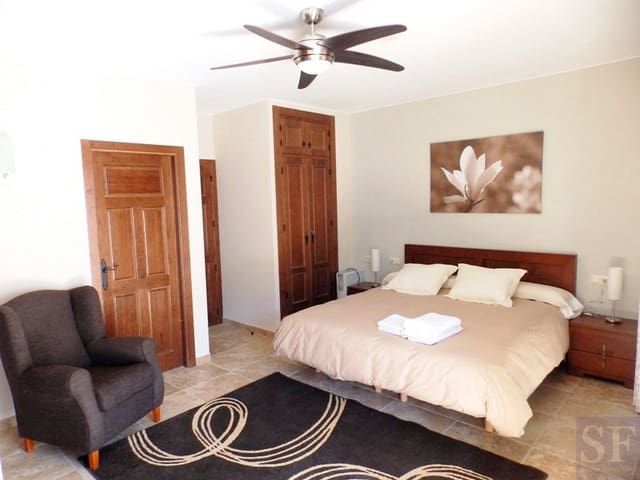 3 bedroom Townhouse for sale in Salares - € 209,000 (Ref: 3306951)