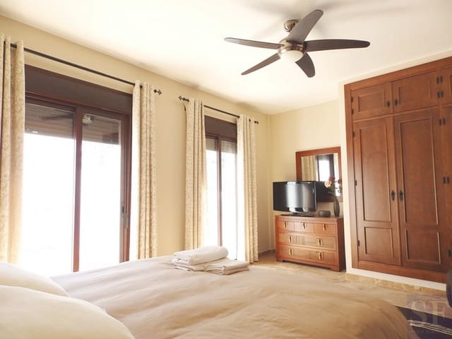 3 bedroom Townhouse for sale in Salares - € 209,000 (Ref: 3306951)