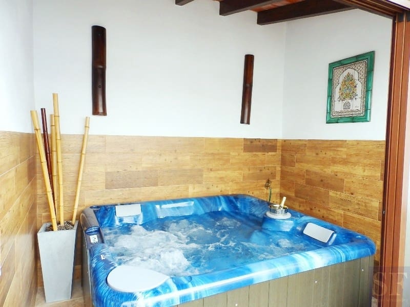 3 soveværelse Byhus til salg i Salares - € 209.000 (Ref: 3306951)