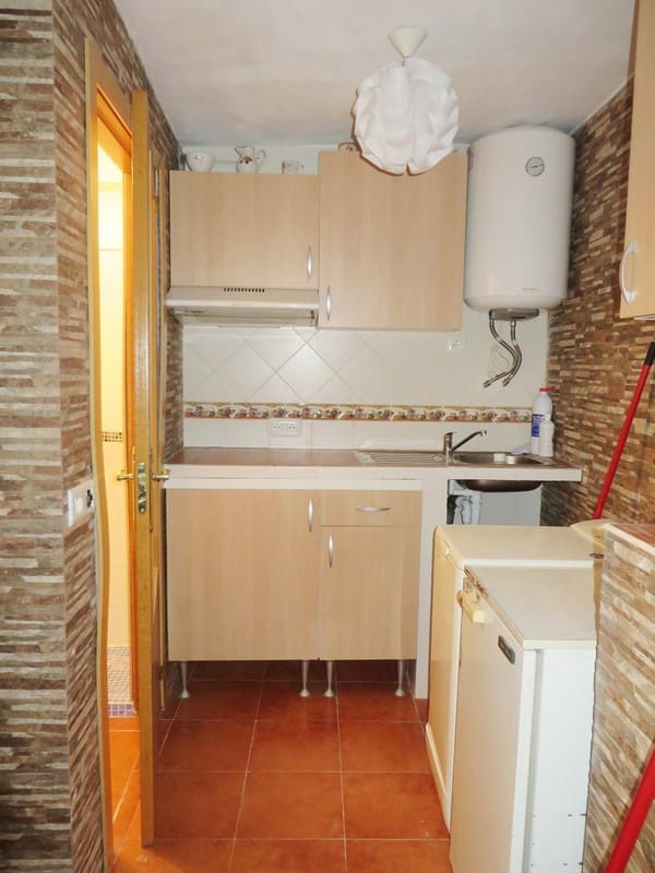 4 soveværelse Byhus til salg i Salares - € 85.000 (Ref: 3306955)