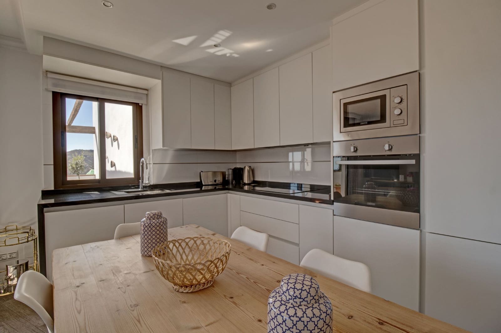   3 soveværelse   ferieLejlighed i Competa     - € 630 (Ref: 3307011)