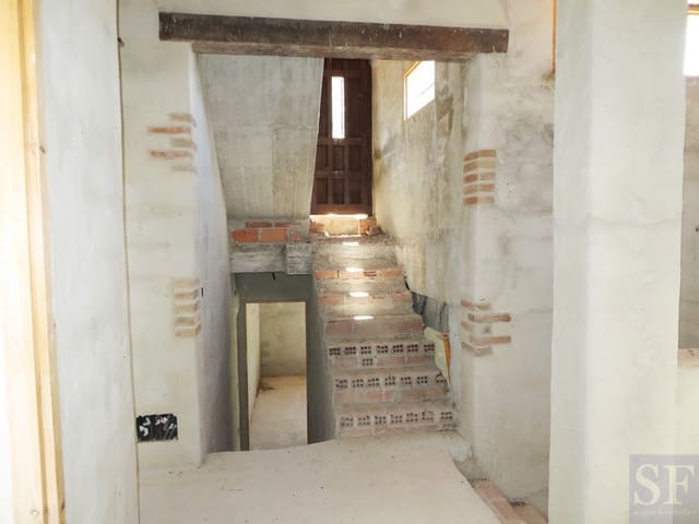 9 soveværelse Byhus til salg i Cómpeta med swimmingpool - € 295.000 (Ref: 3307029)