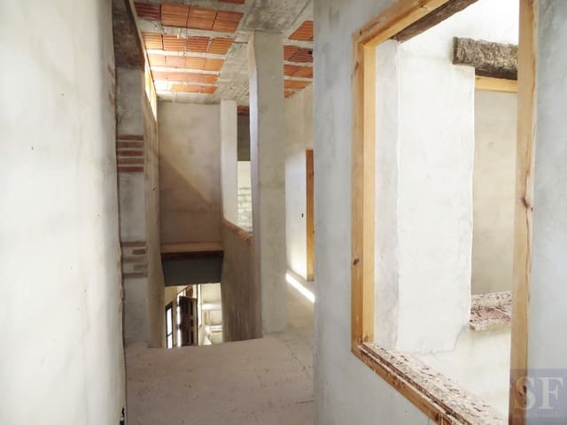 9 soveværelse Byhus til salg i Cómpeta med swimmingpool - € 295.000 (Ref: 3307029)