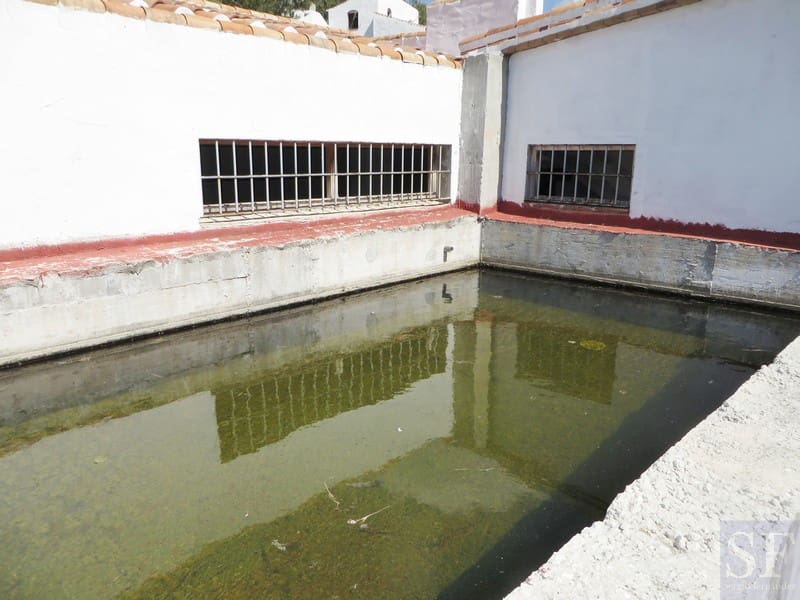 9 bedroom Townhouse for sale in Competa with pool - € 295,000 (Ref: 3307029)