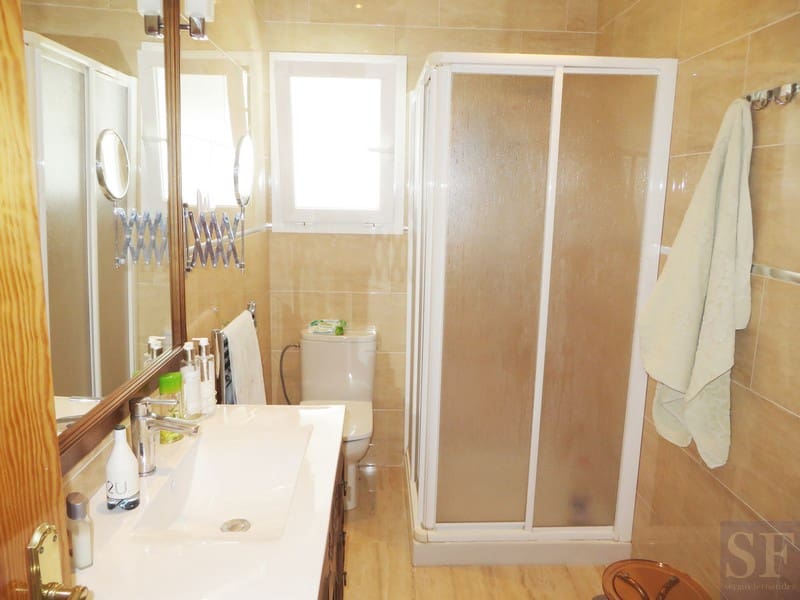 Casa de 4 habitaciones en Cómpeta en venta con piscina garaje - 395.000 € (Ref: 3493367)