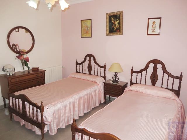 4 sypialnia Dom na sprzedaż w Cómpeta z basenem garażem - 395 000 € (Ref: 3493367)