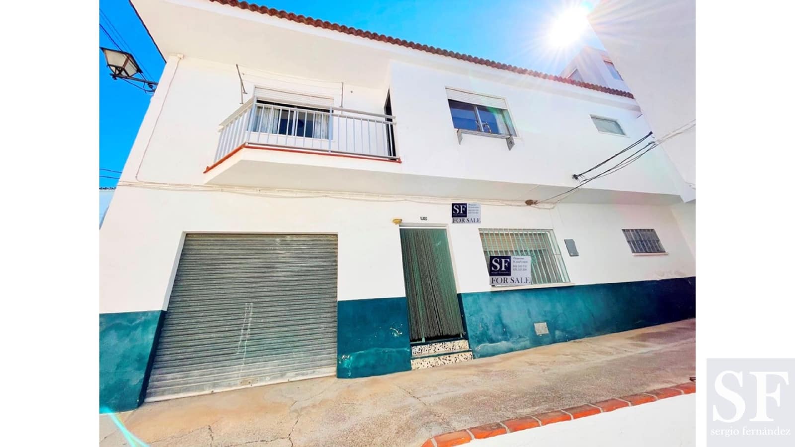 3 soveværelse Byhus til salg i Canillas de Albaida med garage - € 108.000 (Ref: 3532698)