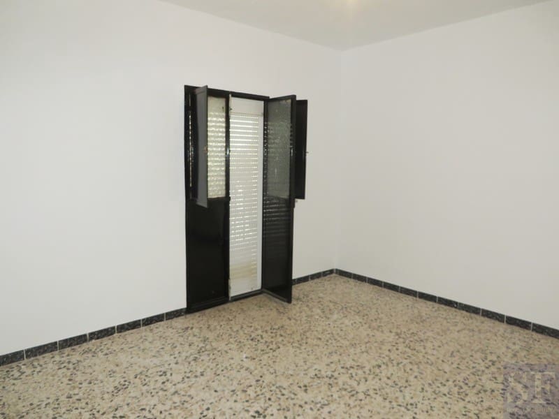 4 soveværelse Byhus til salg i Salares - € 156.000 (Ref: 3538578)