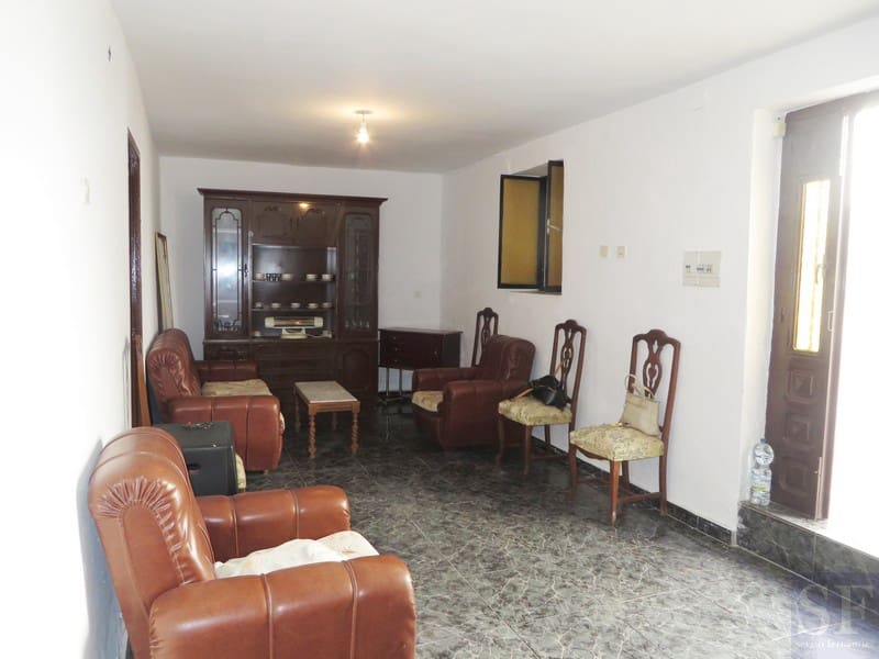 4 soveværelse Byhus til salg i Salares - € 156.000 (Ref: 3538578)