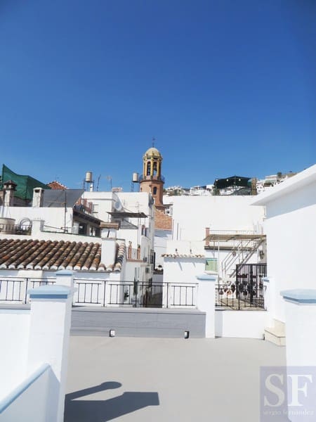 6 soveværelse Byhus til salg i Competa - € 190.000 (Ref: 3585040)