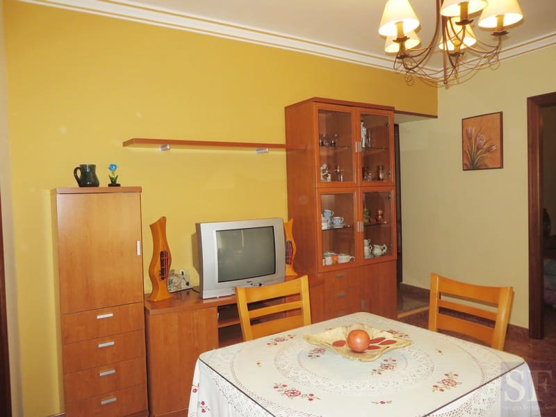 3 soverom Hus til salgs i Sayalonga - € 150 000 (Ref: 3633429)