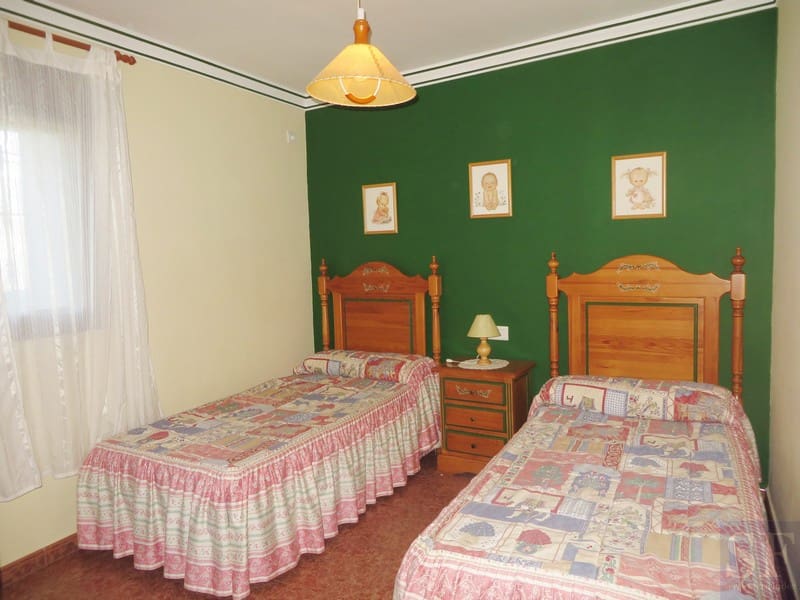 3 soverom Hus til salgs i Sayalonga - € 150 000 (Ref: 3633429)