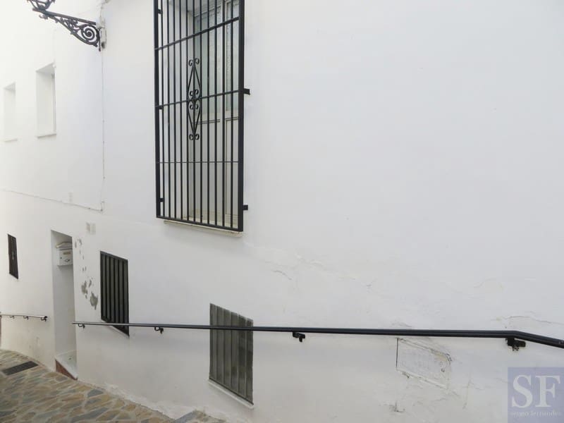 3 slaapkamer Huis te koop in Sedella - € 80.000 (Ref: 3701572)