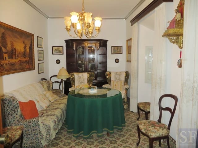 10 soveværelse Byhus til salg i Cómpeta - € 210.000 (Ref: 3701575)