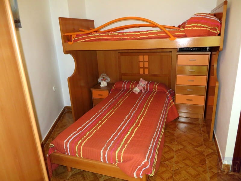 5 soveværelse Byhus til salg i Sedella med garage - € 315.000 (Ref: 3988169)