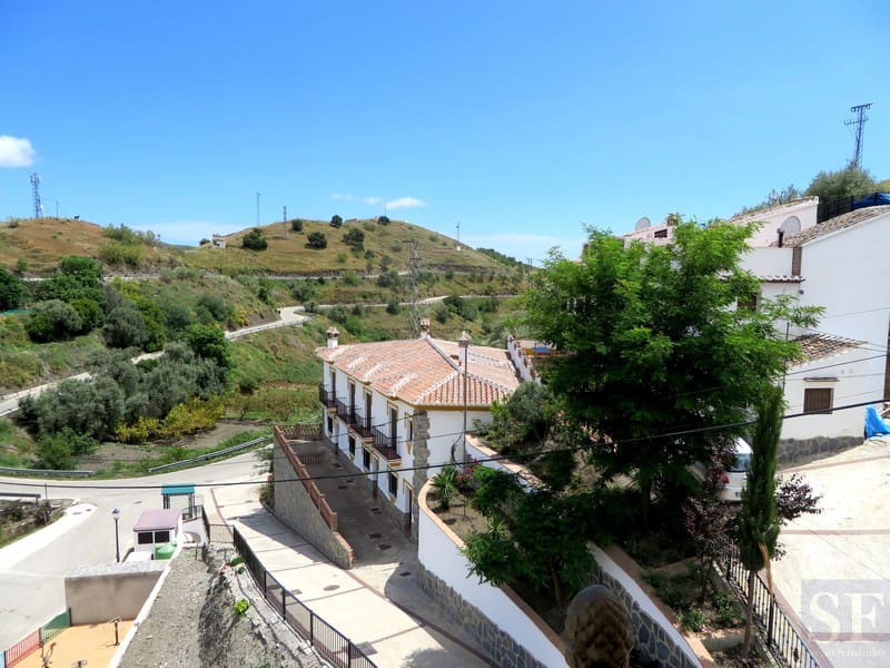 5 soveværelse Byhus til salg i Sedella med garage - € 315.000 (Ref: 3988169)