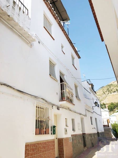 3 bedroom Townhouse for sale in Competa - € 188,000 (Ref: 4072405)