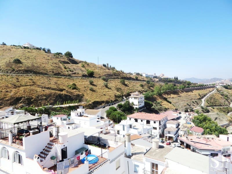 2 bedroom Townhouse for sale in Competa - € 160,000 (Ref: 4122025)