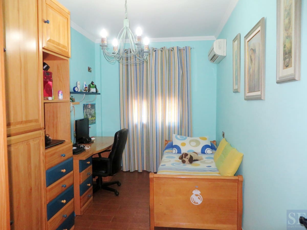 4 camera da letto Villa in vendita in Sayalonga con piscina garage - 585.000 € (Rif: 4122031)