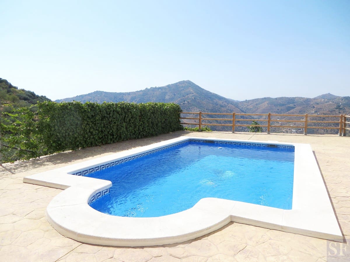 4 camera da letto Villa in vendita in Sayalonga con piscina garage - 585.000 € (Rif: 4122031)