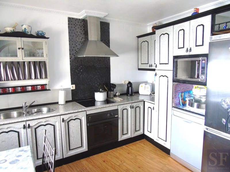 3 quarto Casa em Banda para venda em Canillas de Albaida - 175 000 € (Ref: 4142458)