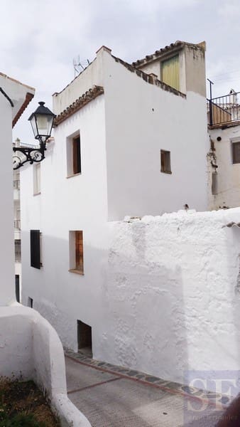 Hus til salgs i Canillas de Albaida - € 62 500 (Ref: 4142459)