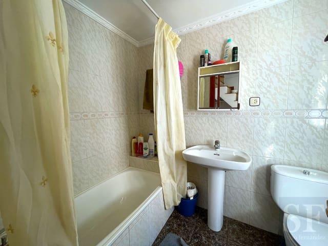 4 camera da letto Casa in vendita in Sayalonga - 129.000 € (Rif: 4307188)