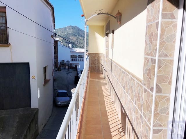 8 camera da letto Casa in vendita in Sayalonga - 221.000 € (Rif: 4339311)