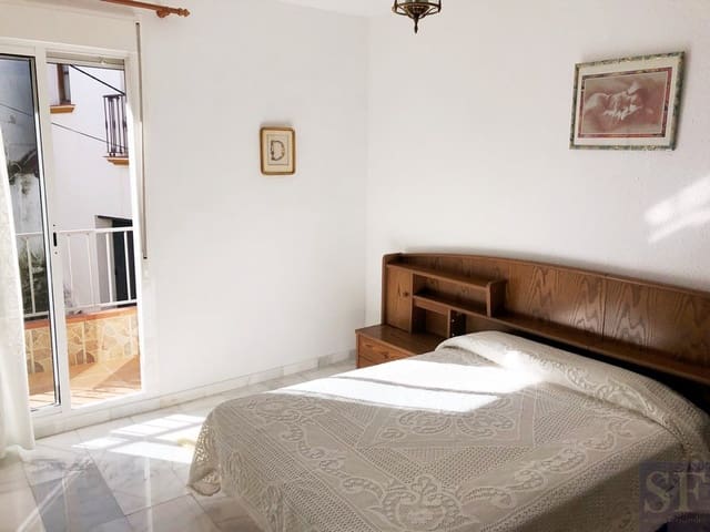 8 camera da letto Casa in vendita in Sayalonga - 221.000 € (Rif: 4339311)